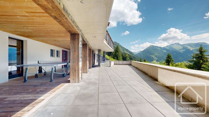 Image No.67-7 Bed Property for sale