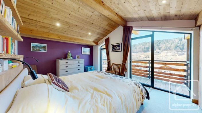 Image No.23-6 Bed Property for sale