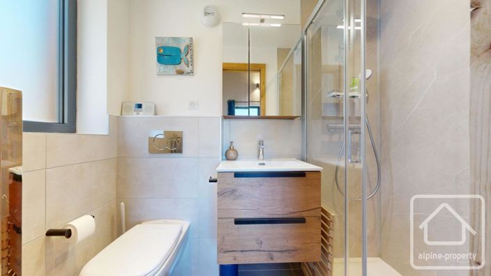 Image No.32-6 Bed Property for sale