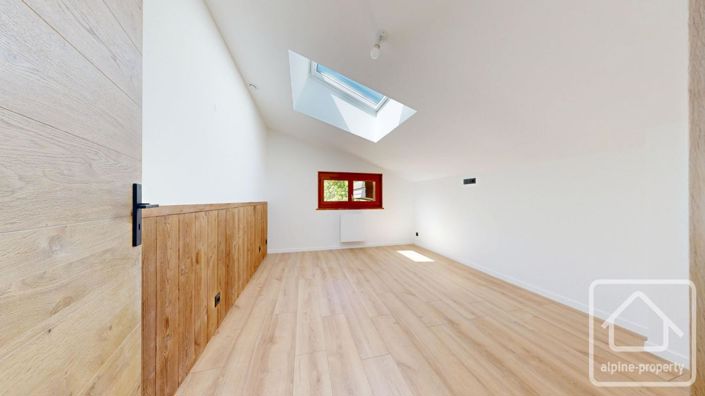 Image No.17-4 Bed Apartment for sale