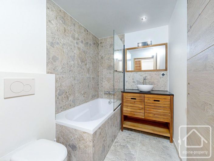 Image No.2-4 Bed Apartment for sale