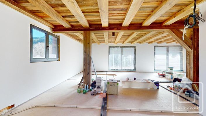 Image No.15-4 Bed Property for sale