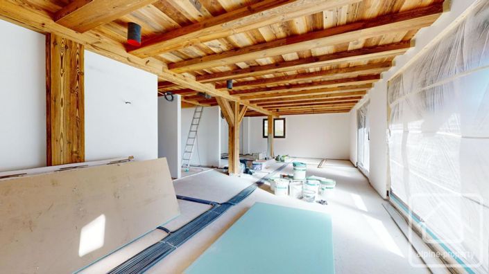 Image No.16-4 Bed Property for sale