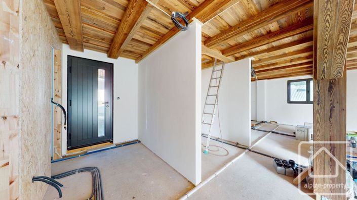 Image No.18-4 Bed Property for sale