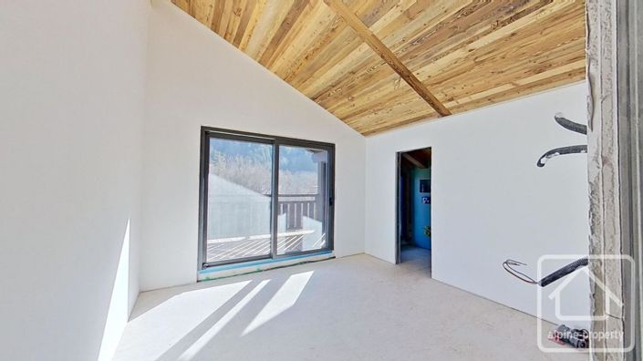 Image No.21-4 Bed Property for sale