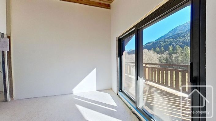 Image No.22-4 Bed Property for sale