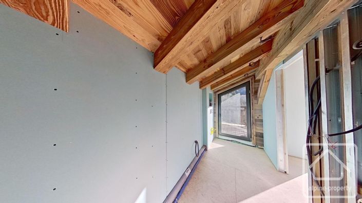 Image No.24-4 Bed Property for sale