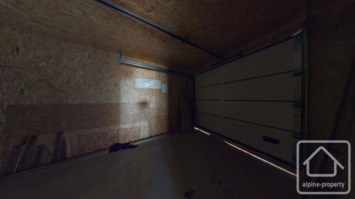 Image No.28-4 Bed Property for sale