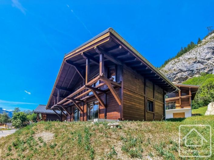 Image No.5-4 Bed Property for sale