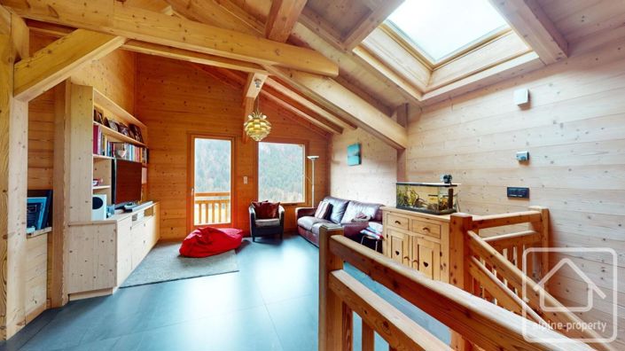 Image No.22-7 Bed Property for sale