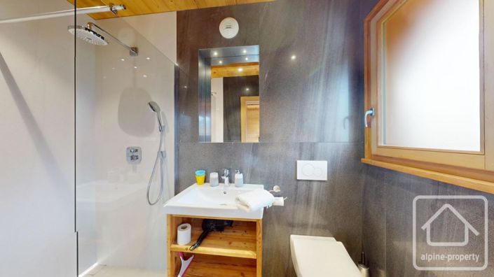 Image No.39-7 Bed Property for sale