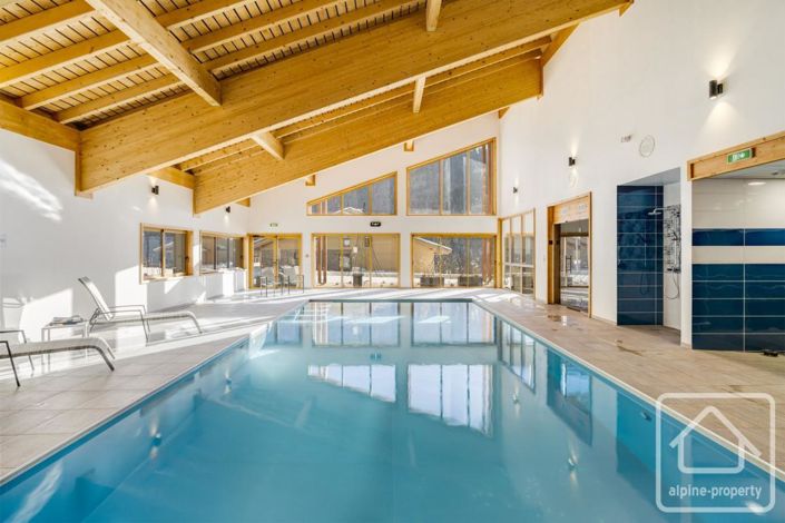 Image No.53-6 Bed Property for sale