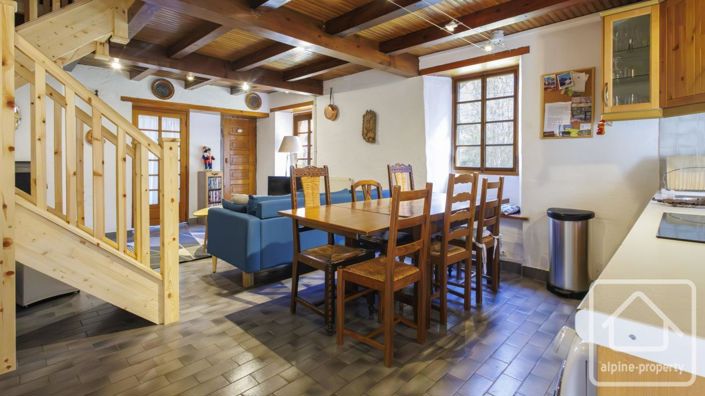 Image No.8-3 Bed Property for sale