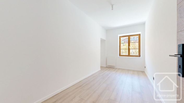 Image No.20-2 Bed Apartment for sale