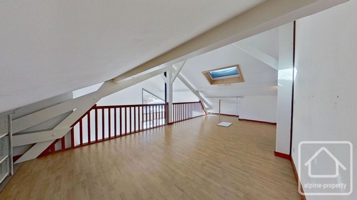 Image No.19-3 Bed Property for sale