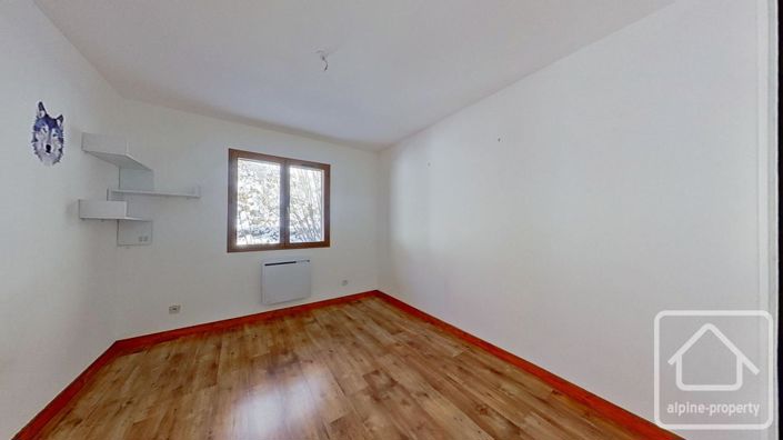 Image No.21-3 Bed Property for sale