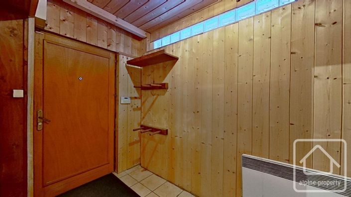 Image No.32-3 Bed Property for sale