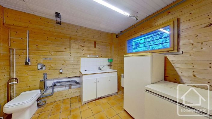 Image No.34-3 Bed Property for sale