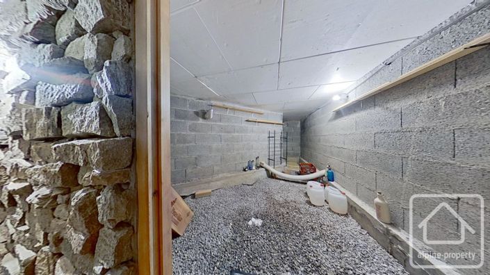 Image No.35-3 Bed Property for sale