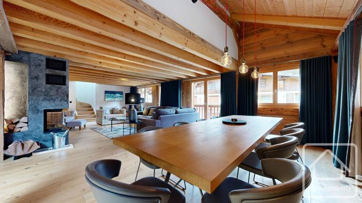 Image No.11-7 Bed Property for sale