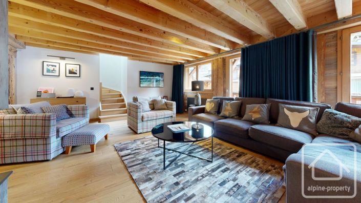 Image No.14-7 Bed Property for sale