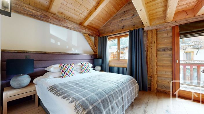 Image No.19-7 Bed Property for sale