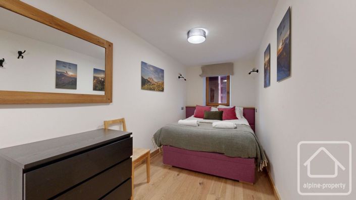 Image No.37-7 Bed Property for sale