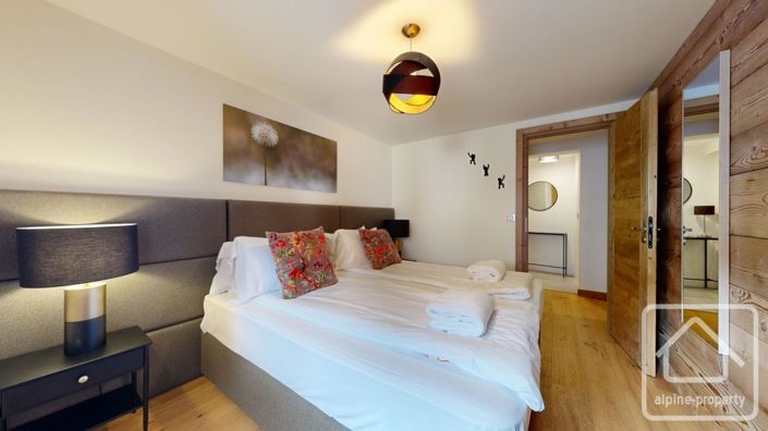 Image No.41-7 Bed Property for sale