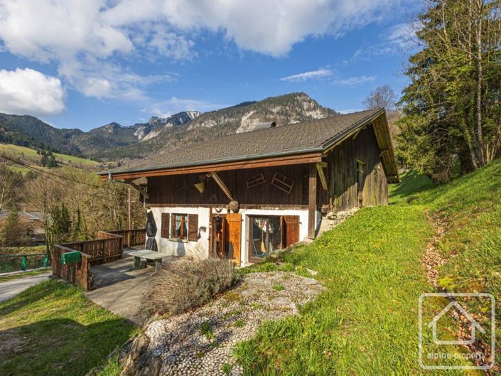 Image No.1-3 Bed Property for sale