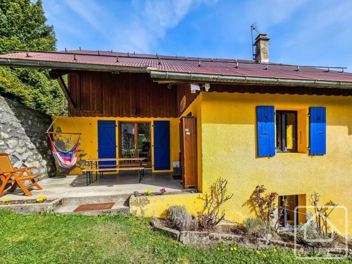 Image No.3-3 Bed Property for sale