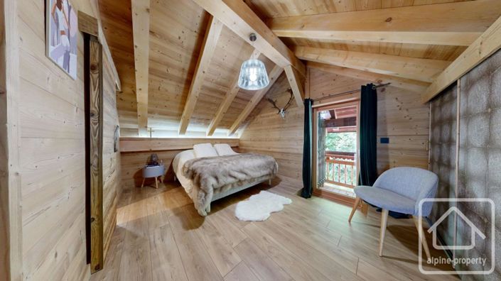 Image No.27-7 Bed Property for sale