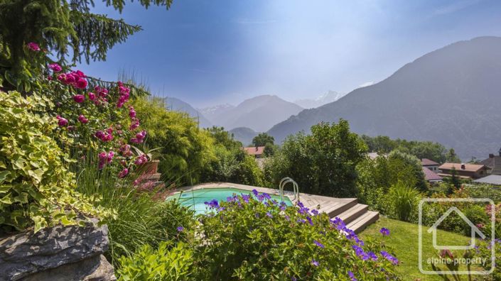 Image No.39-7 Bed Property for sale