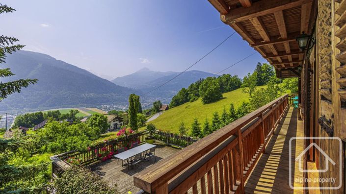 Image No.41-7 Bed Property for sale