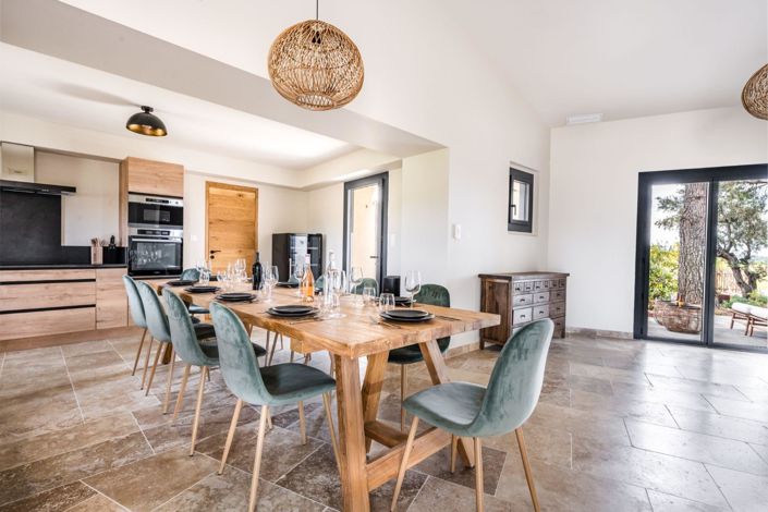 Image No.5-6 Bed House for sale