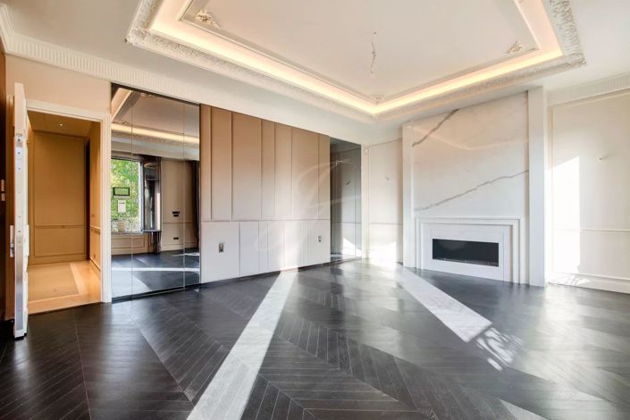 Image No.10-5 Bed House for sale