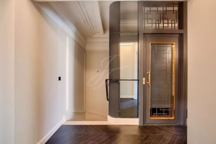 Image No.19-5 Bed House for sale