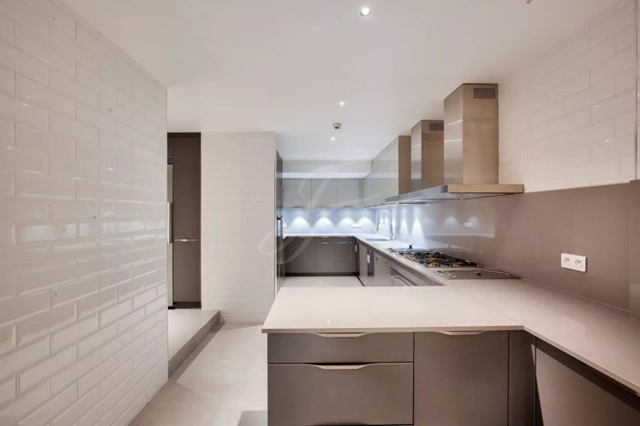 Image No.30-5 Bed House for sale