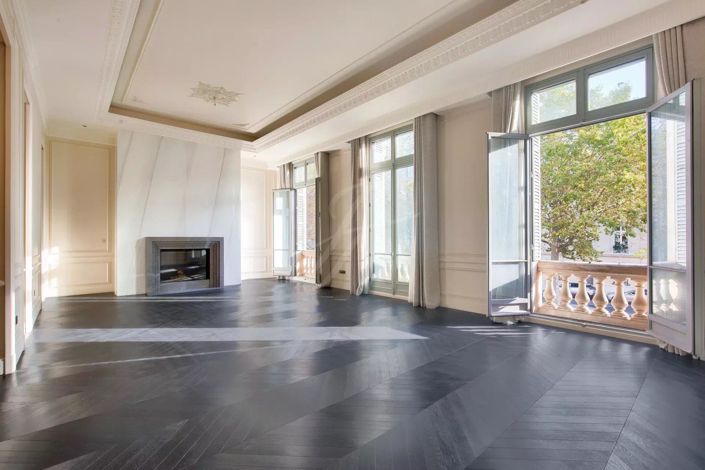 Image No.4-5 Bed House for sale