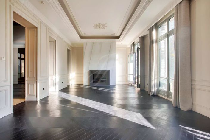 Image No.5-5 Bed House for sale