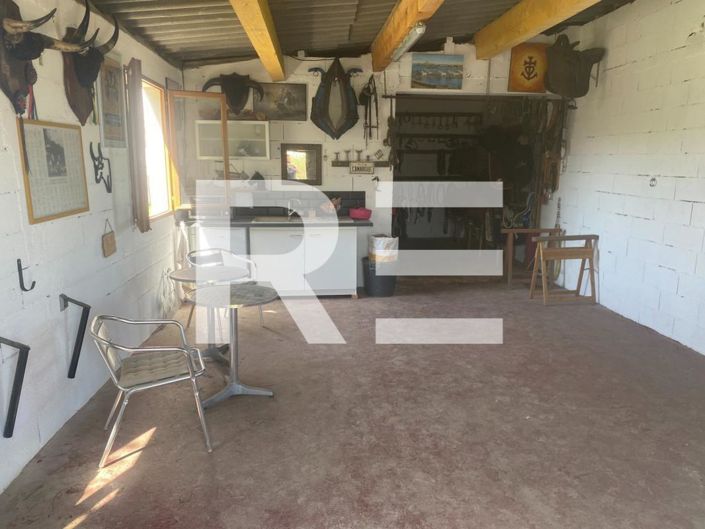 Image No.9-5 Bed House for sale