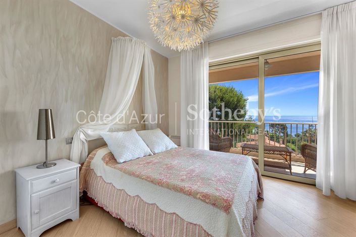 Image No.10-4 Bed Apartment for sale