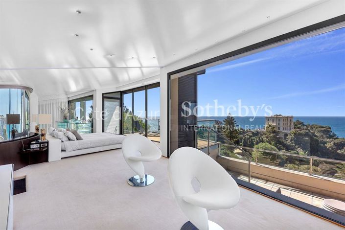 Image No.11-6 Bed Property for sale