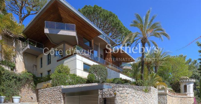 Image No.16-6 Bed Property for sale