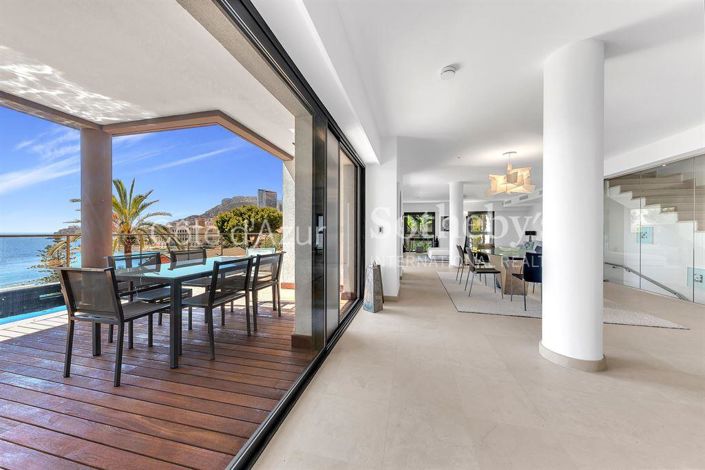 Image No.4-6 Bed Property for sale