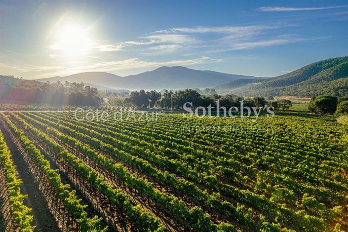 Image No.12-1 Bed House for sale