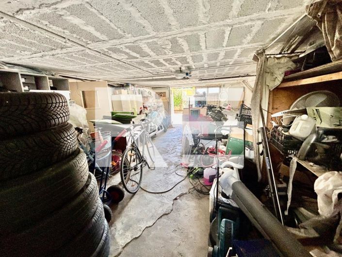 Image No.12-3 Bed House for sale