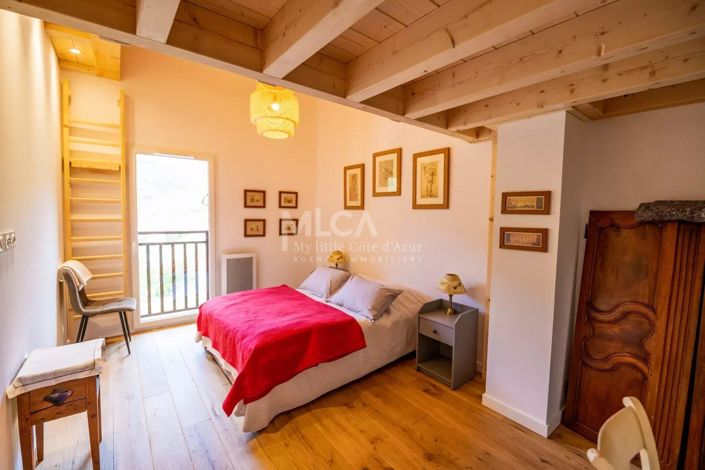 Image No.17-5 Bed Apartment for sale