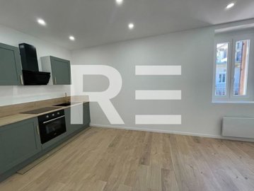 1 - Nîmes, Apartment