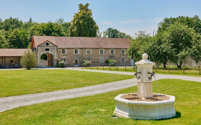 Image No.1-11 Bed Property for sale