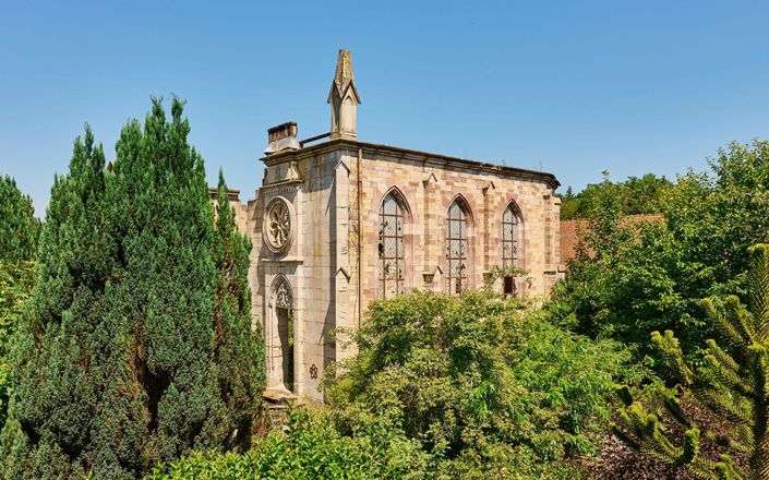 Image No.16-11 Bed Property for sale